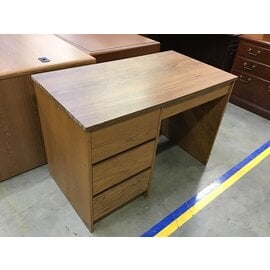 24x44x30” 4 drawer oak color left pedestal desk 4/2/24