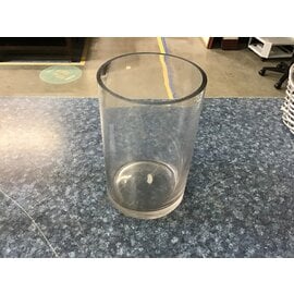 5x8” Round glass vase 9/4/24