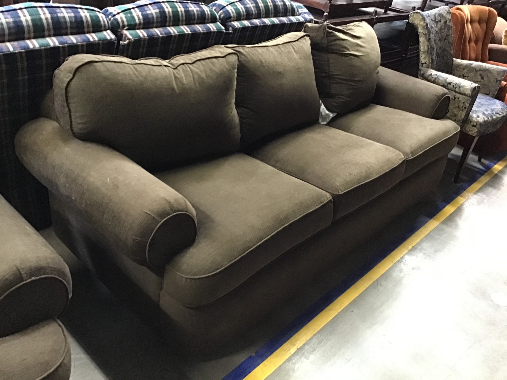 88” Brown couch broken zipper on bottom of back cushion 10/24/24 ND