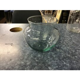 5 1/2” Glass wide base vase 11/11/24