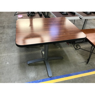 30x36x30” Wood laminate metal pedestal table 1/28/25