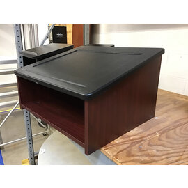 20x24x13 1/2” Black top cherry color table top podium 12/10/25