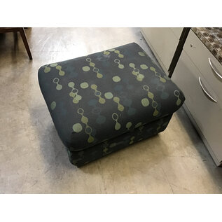22x28x16” Dark grey and beige pattern cushioned ottoman - some stains 2/28/25