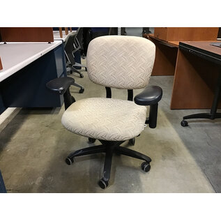 Beige leaf pattern adjustable desk chair on castors 12/10/25