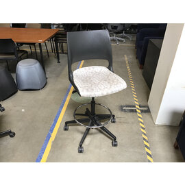 Beige pattern vinyl seat black plastic back counter height adjustable chair on castors 9/9/25