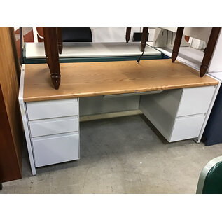 30x70x30” Light wood laminate top grey metal double pedestal desk 12/10/25