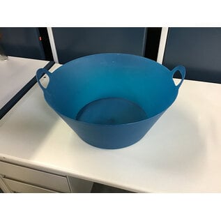 21x9” Blue plastic basket 2/3/26