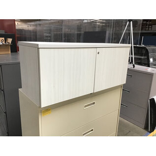 15 1/2x42x17 1/2” White wood laminate 2 door upper cabinet 4/22/26