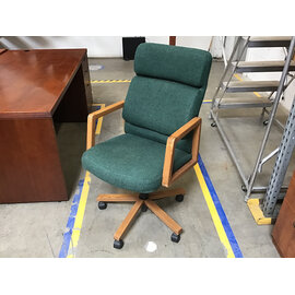 Green cushioned wood frame adjustable height desk chair 7/7/26
