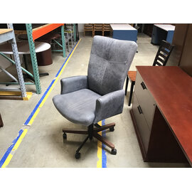 Grey vinyl cushioned adjustable height desk chair - missing one wood cover 7/7/26
