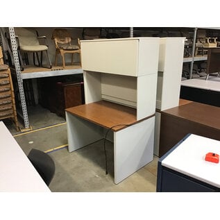 29 1/2x42x65” Wood laminate top beige metal frame desk with light, pin board, and top shelf hutch 7/7/26