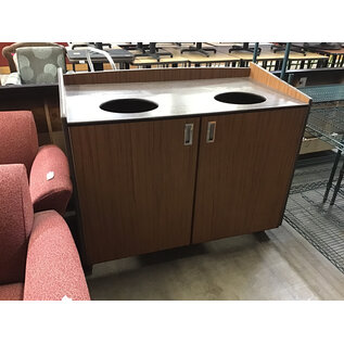 26x50x41” Double trash bin cabinet on castors - no bin included 7/14/26