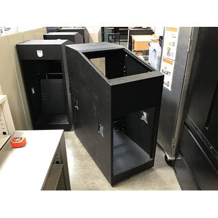 R&R Angled AV rack hard case on castors 9/2/26