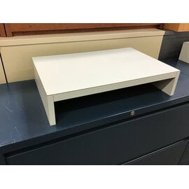 16x24x5” Light grey monitor stand 9/15/26