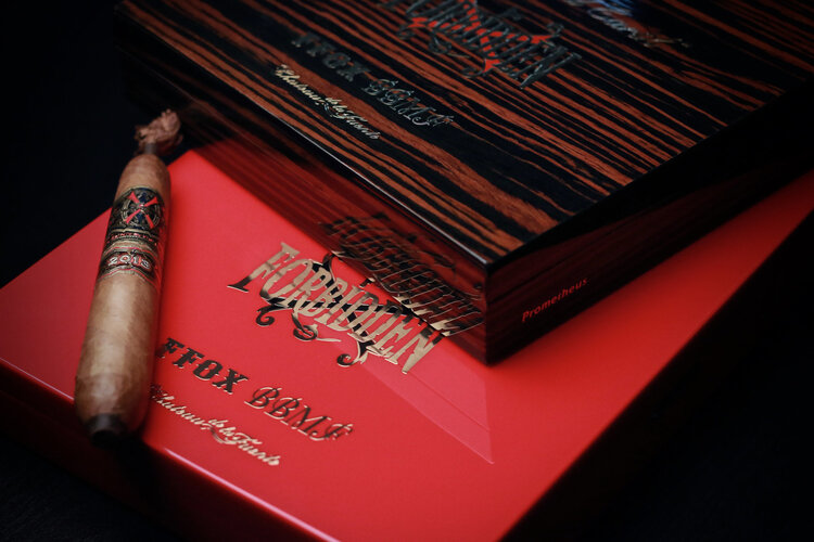 Arturo Fuente Opus X FFOX - BBMF Natural - Box 10