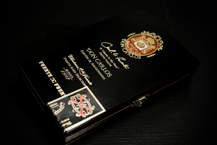 Arturo Fuente Don Carlos Don Carlos Edicion de Aniversario 5 Cigar Assortment