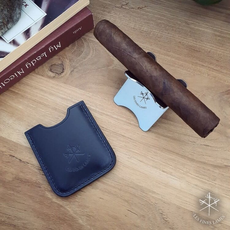 Les Fines Lames Les Fines Lames Cigar Stand with Leather Sheath - Racing Blue