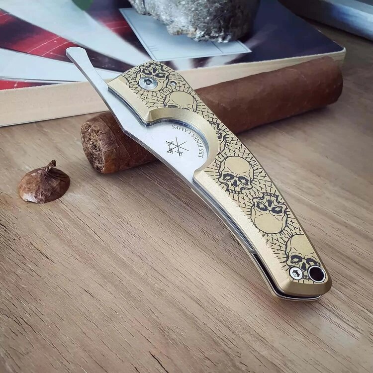 Les Fines Lames Les Fines Lames Les Petit Cutter - Brass Skulls