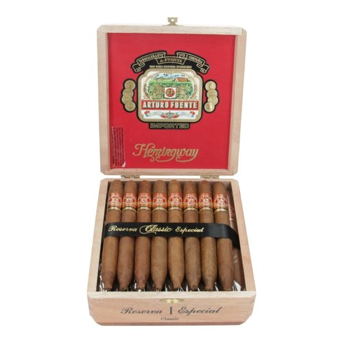 Arturo Fuente Hemingway A. Fuente Hemingway Classic Sungrown - Box 25 Arturo Fuente Hemingway A. Fuente Hemingway Classic Sungrown - Box 25