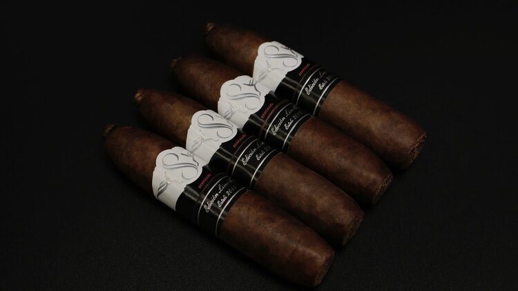 Sencillo Sencillo Black Piramide No. 4 - single