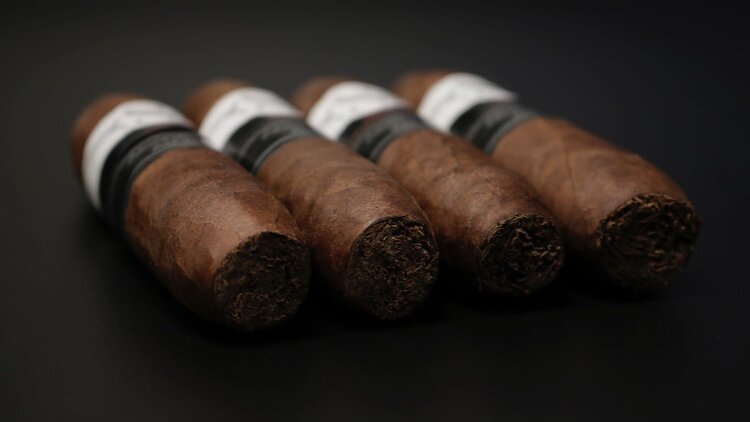 Sencillo Sencillo Black Piramide No. 4 - single