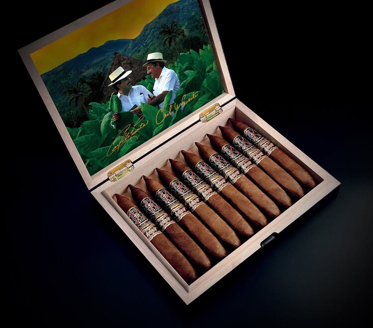 Arturo Fuente Opus X FFOX - El Scorpion Natural - Box 10