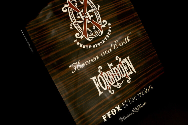 Arturo Fuente Opus X FFOX - El Scorpion Natural - Box 10