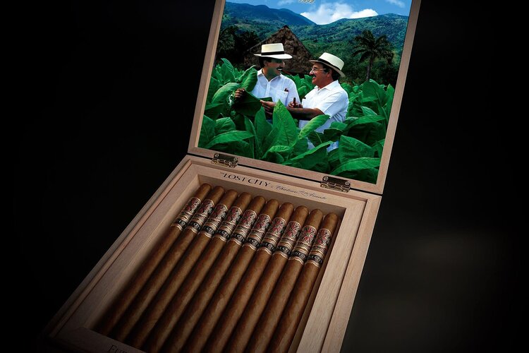 Arturo Fuente Opus X FFOX Lost City Carlito's A - Box 10