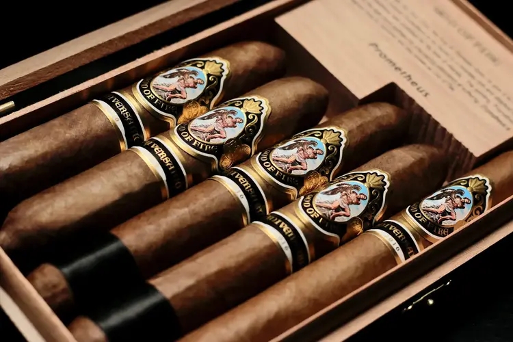 God of Fire God of Fire Serie  Aniversario Cigar Assortment - Box 5