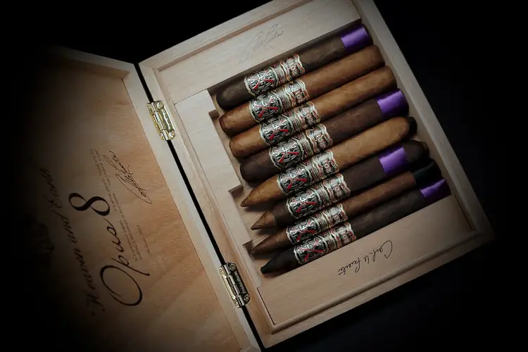 Arturo Fuente Opus X FFOX Opus 8 - Opus X Serie Heaven and Earth