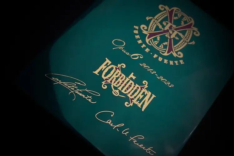 Arturo Fuente Opus X FFOX Opus 6 - 2025 Release - Blue