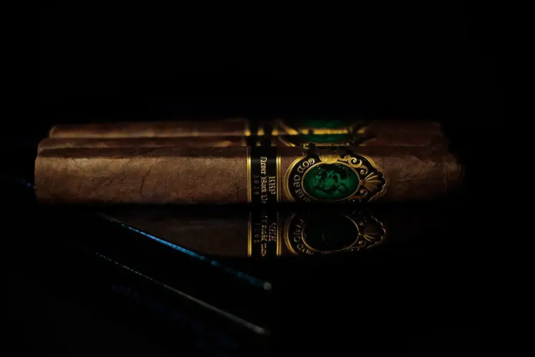 God of Fire God of Fire KKP Never Back Down Toro Extra 54 - Box 10