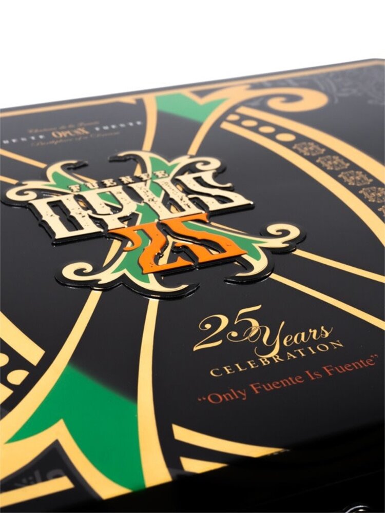 Arturo Fuente Opus X A. Fuente Opus X - 25th Annivesario Figurado - Humidor/20 cigars