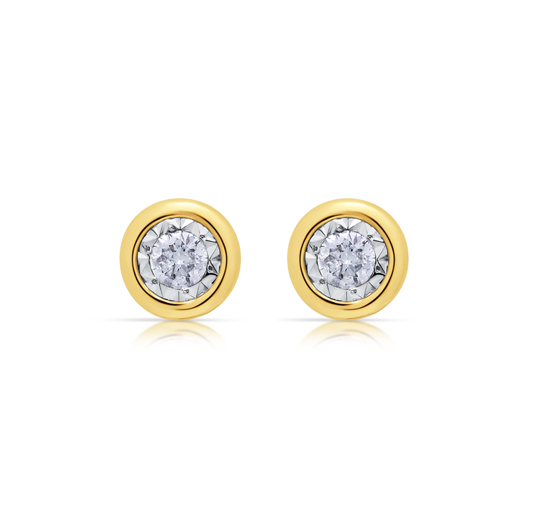 Radiant Gold Diamonds Studs