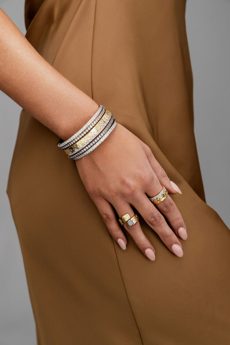 Scattered Pave Hinge Bracelet