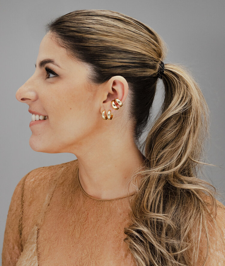 Vanesa Huggie Earrings