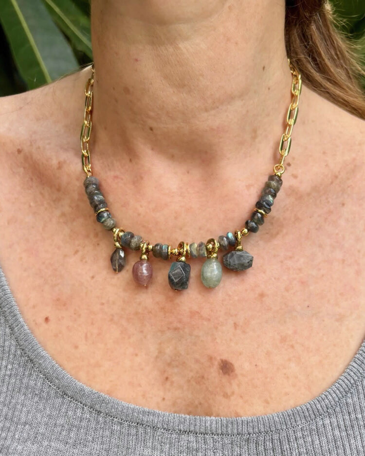 Gold Plated Link Short Necklace w Agate