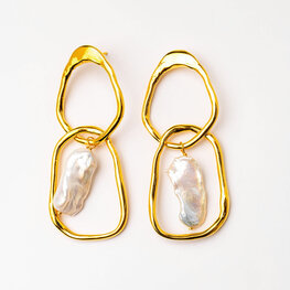 Marea Pearl Earrings