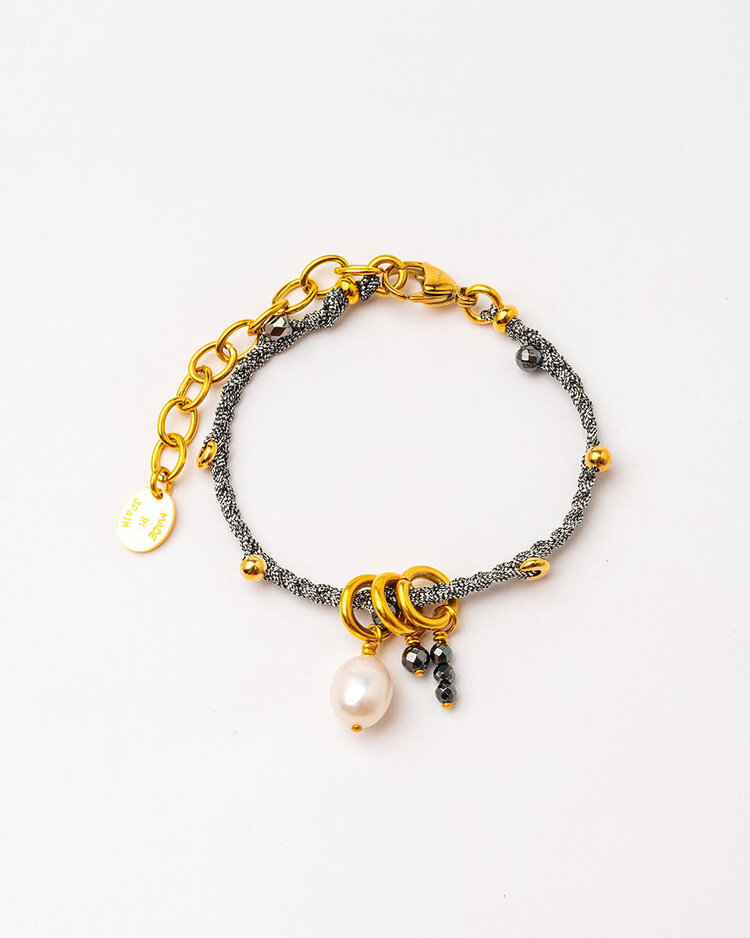 Nara Pearl & Hematite Bracelet