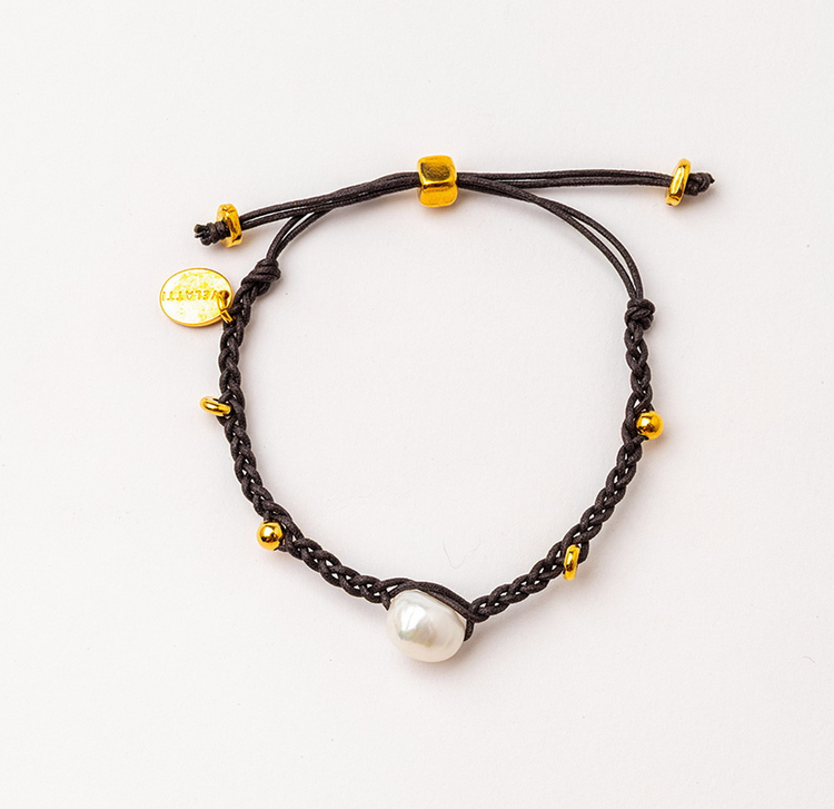 Nara Pearl Bracelet – Dark Cord