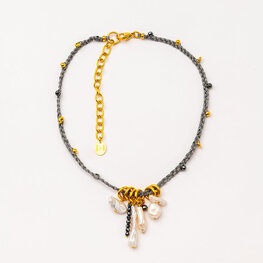 Trama Pearl Short Necklace