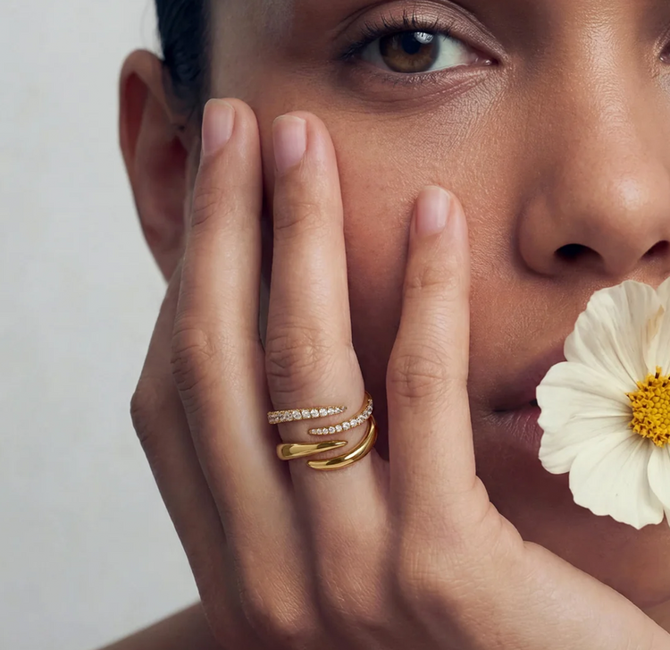 Spiral Pavé Adjustable Ring