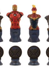 Usaopoly Marvel Collectors Chess Set