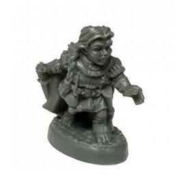 Reaper Reaper Minis: Molly Copperpot, Halfling Thief #07087