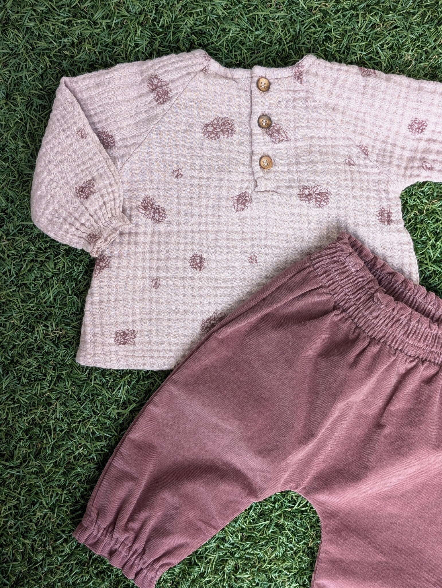 Beans Winterberry Velvet Baby Set