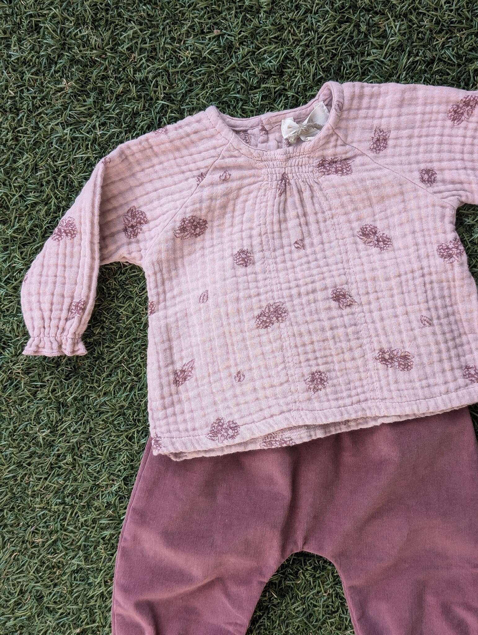 Beans Winterberry Velvet Baby Set