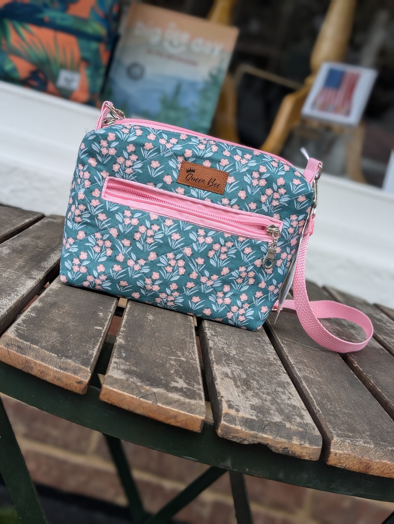 Queen Bee Creations Queen Bee Creations Handmade Purse