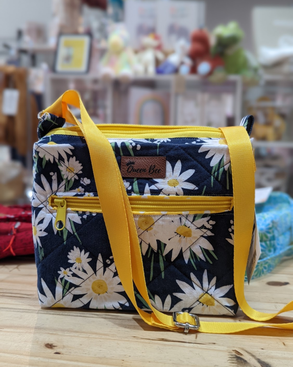 Queen Bee Creations Queen Bee Creations Handmade Purse