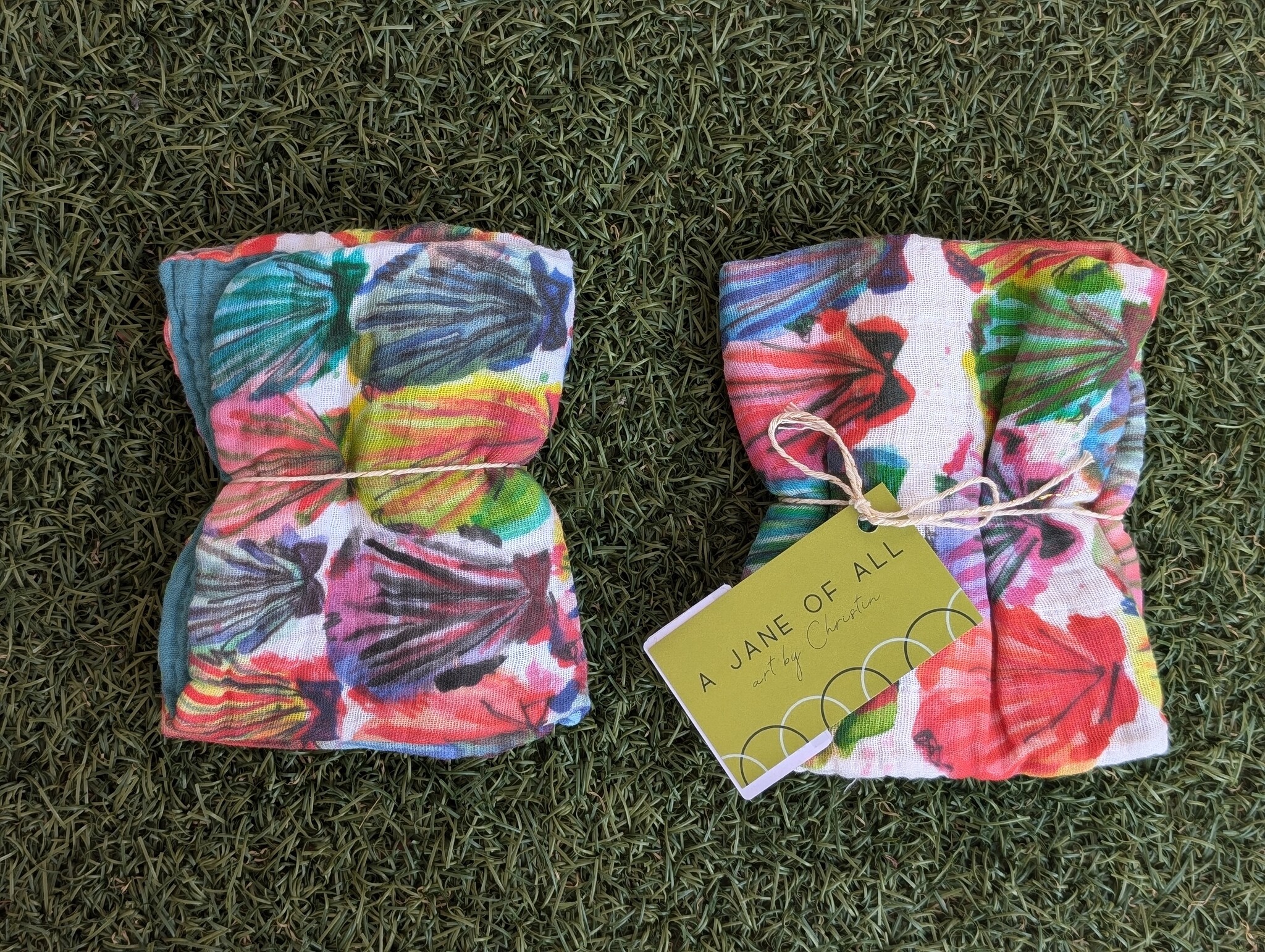 A Jane of All A Jane of All Handmade Burp Cloth - Hey, Shells!