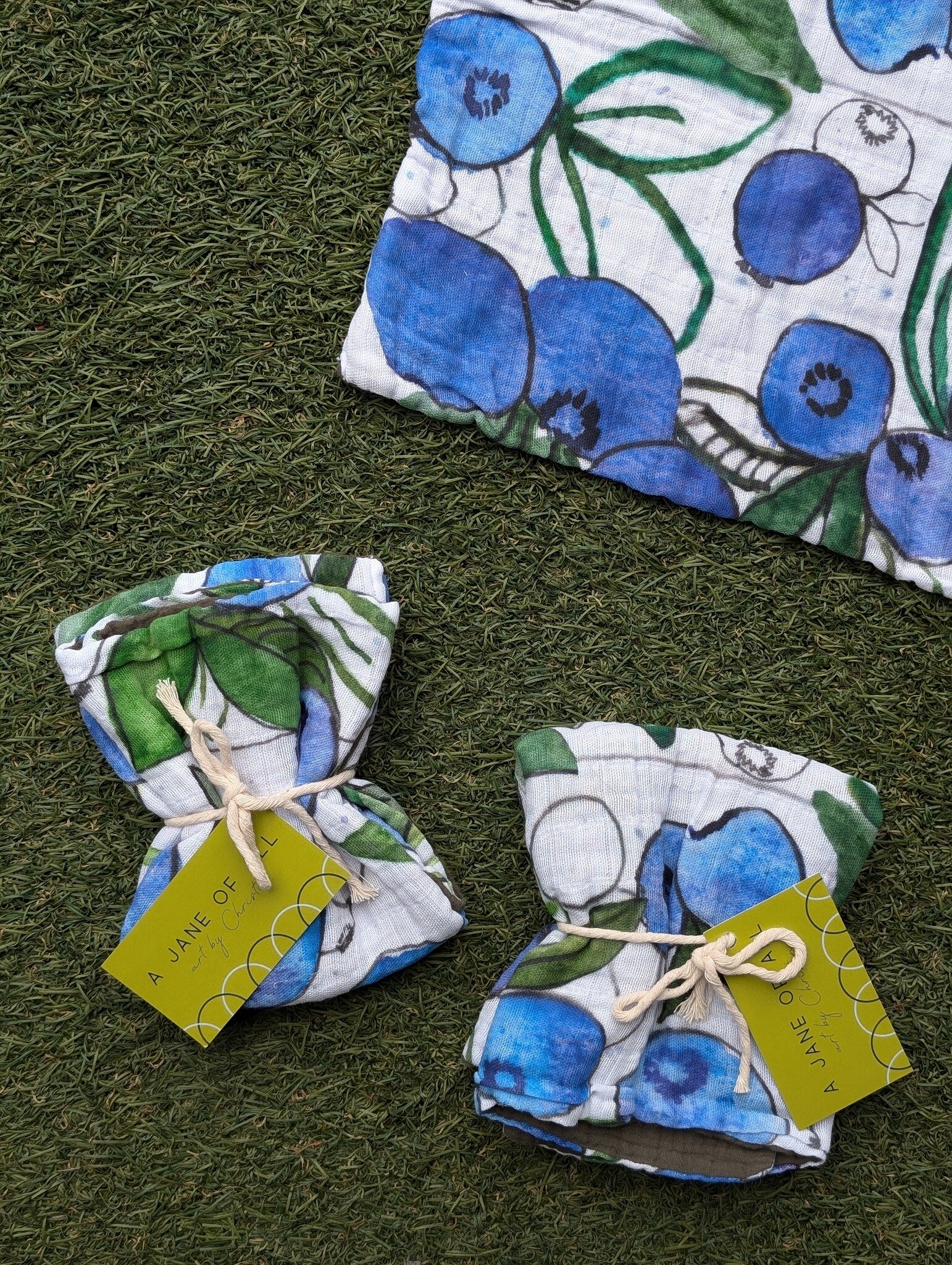 A Jane of All A Jane of All Handmade Burp Cloth - Blueberry Patch